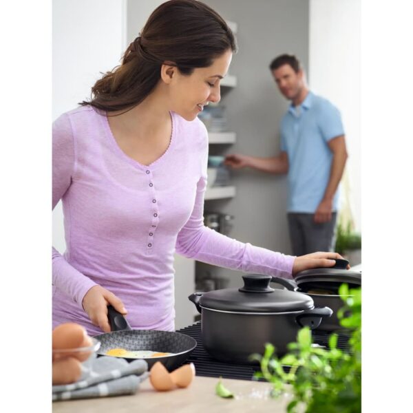 Olla Baja Paris de Aluminio con Revestimiento Antiadherente Starflon Max 28cm 8,0L - Imagen 2